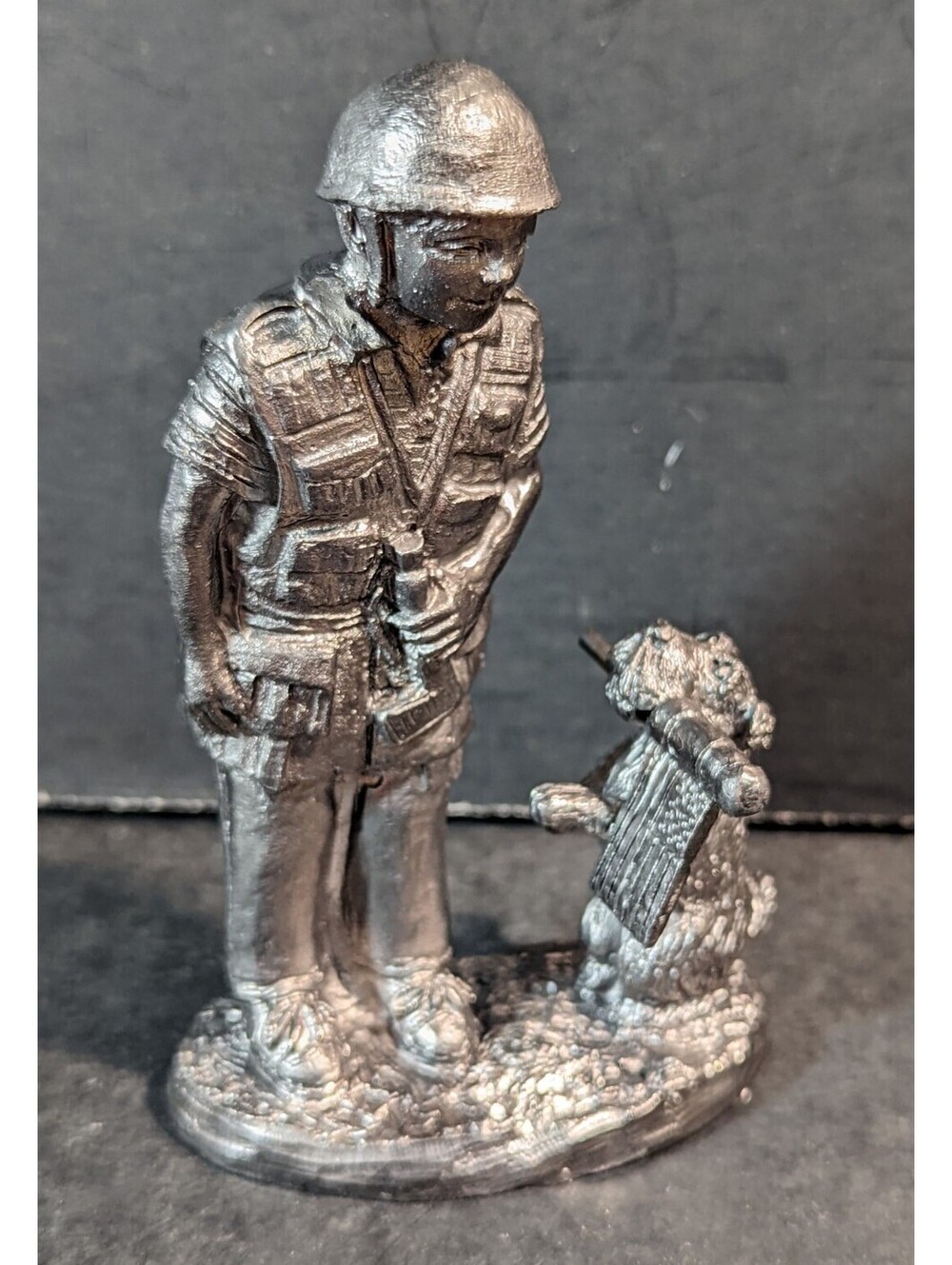 Michael Ricker 4.5" Pewter Figurine 2004 Soldier with Dog holding Flag Signed